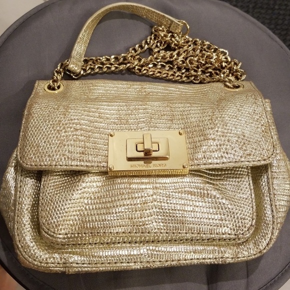 💕MICHAEL KORS💕 Lizard Embossed Leather Turnlock Crossbody Bag ~ Metallic Gold - Picture 1 of 8